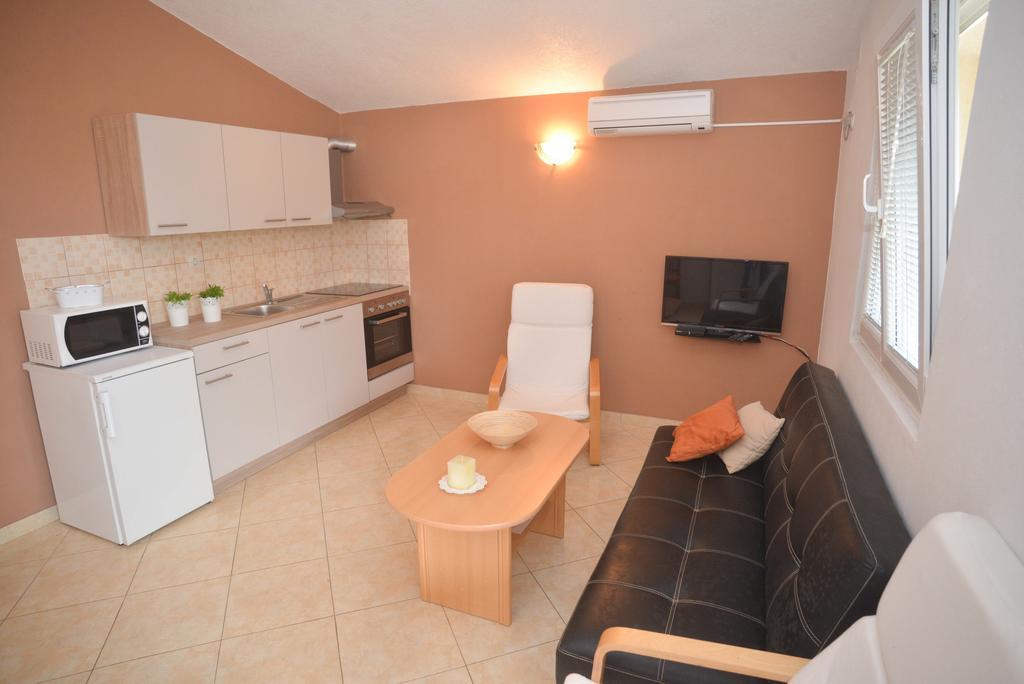 Apartments Salamun Biograd Na Moru Exterior foto